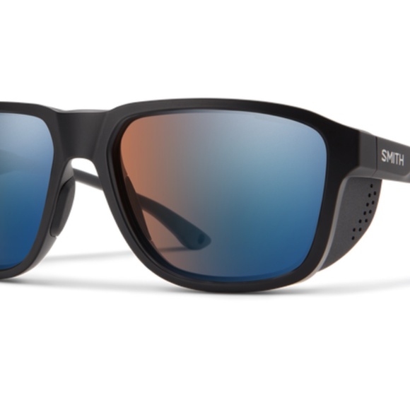 Smith Embark Sunglasses. Matte Black. ChromaPop Glacier copper blue mirror - Picture 9 of 10